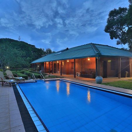 Grand & Gangula Hotel Dambulla Kültér fotó