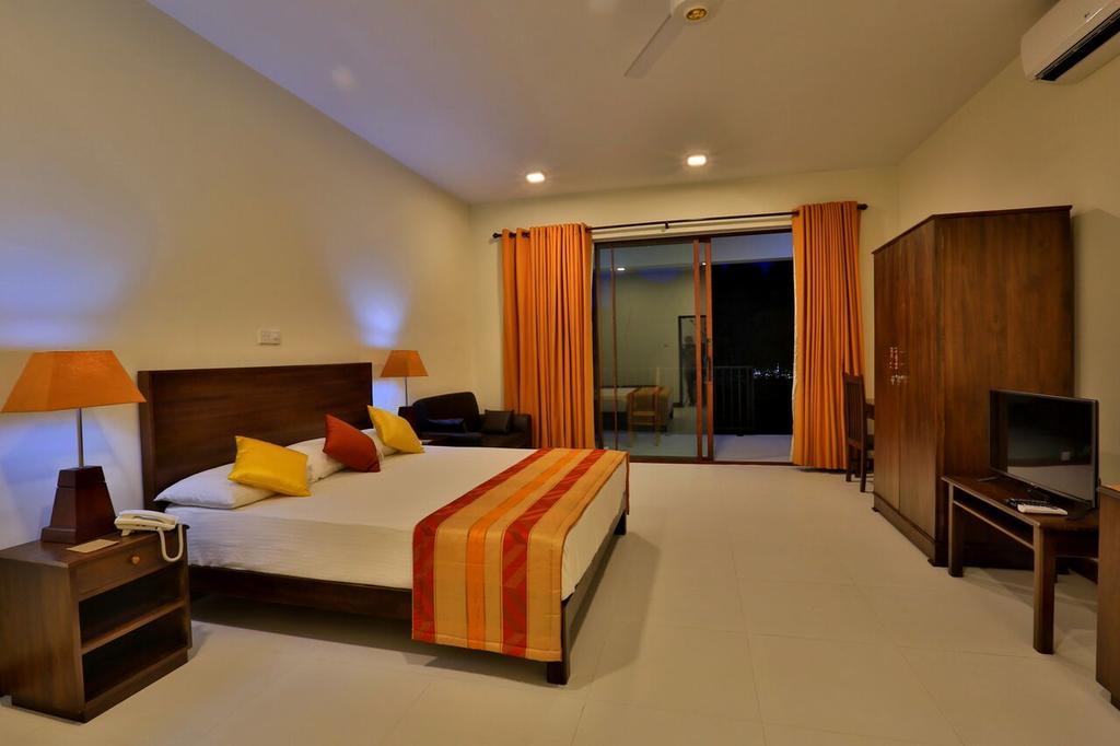 Grand & Gangula Hotel Dambulla Kültér fotó