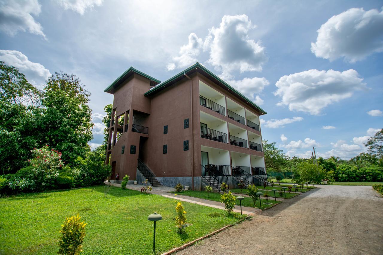 Grand & Gangula Hotel Dambulla Kültér fotó