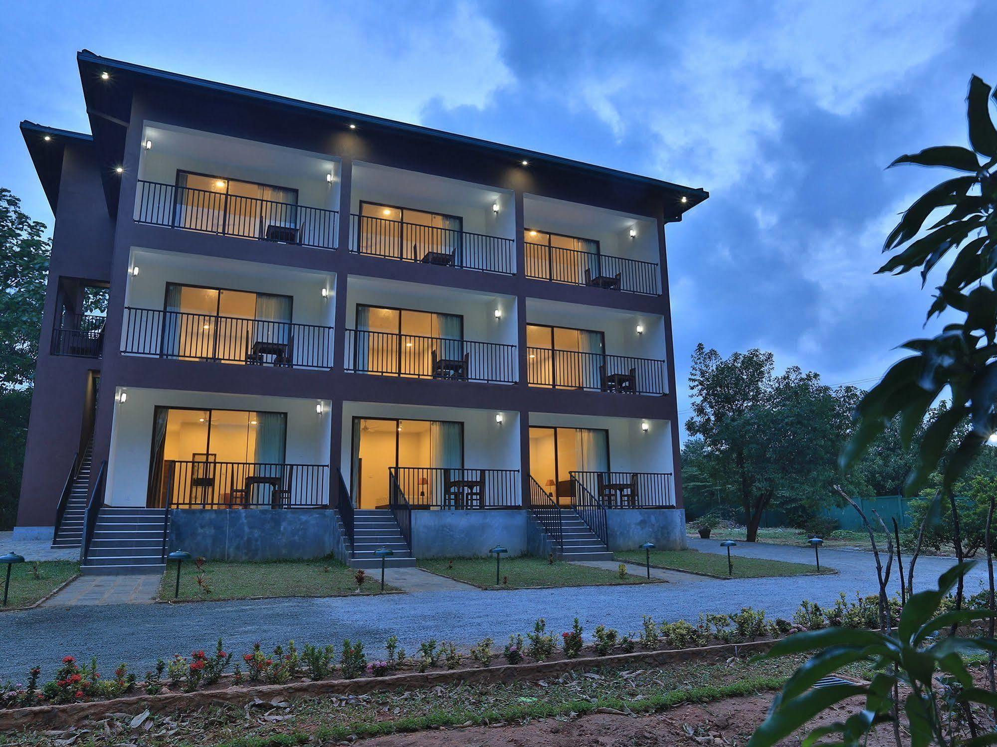 Grand & Gangula Hotel Dambulla Kültér fotó