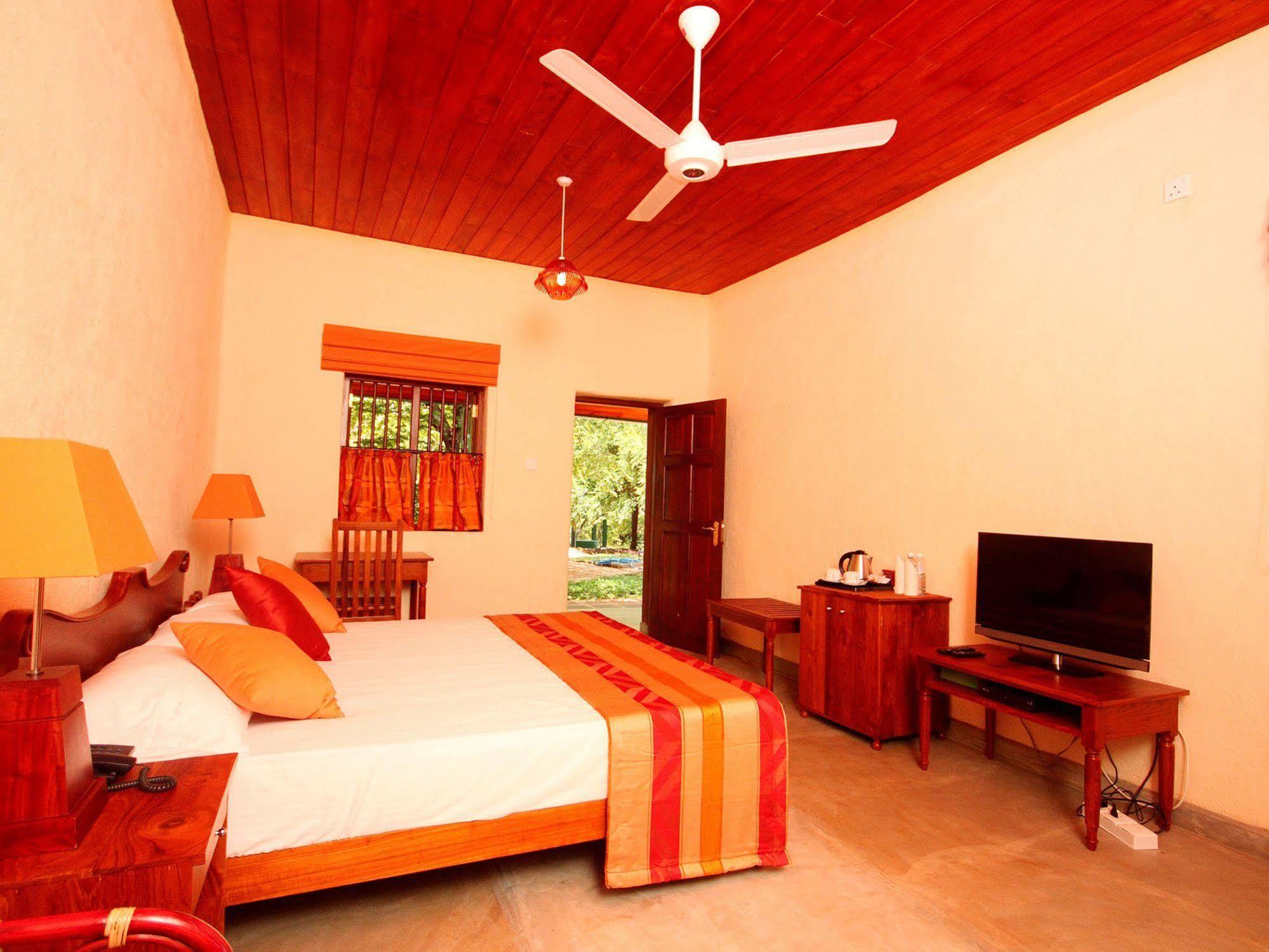 Grand & Gangula Hotel Dambulla Kültér fotó