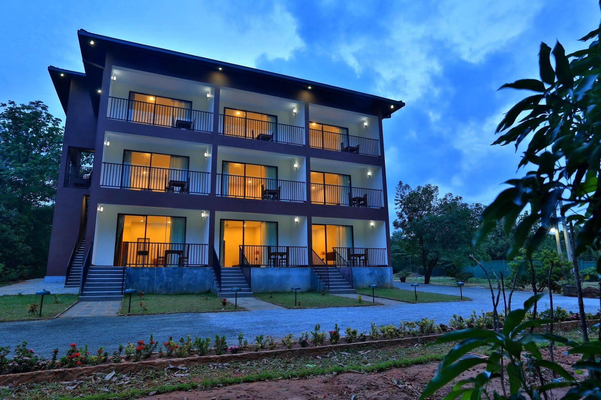 Grand & Gangula Hotel Dambulla Kültér fotó